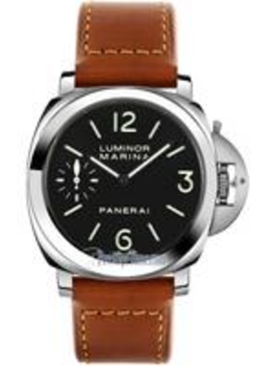 Panerai PAM00111 Luminor Marina 44mm hand-wound sandwich dial (photo: PrestigeTime)