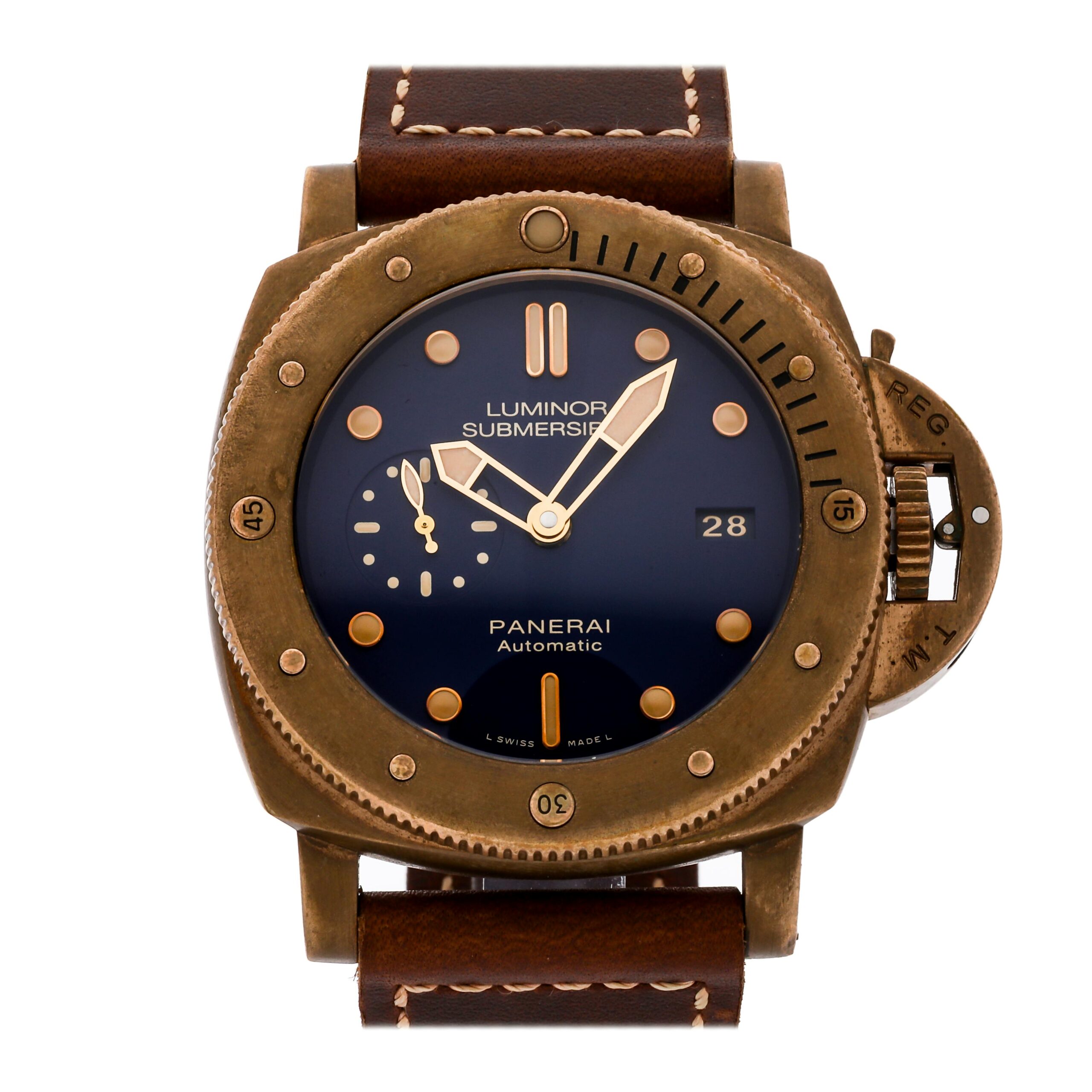Panerai PAM 372 vs PAM 422 (2026): Plexi vs Sapphire Crystal Compared